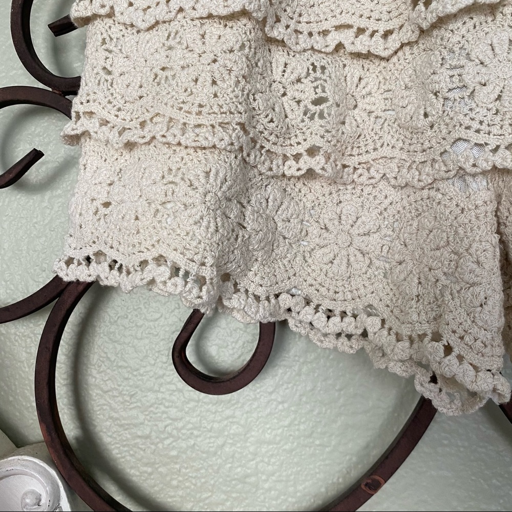 Crochet Lace Shorts - Picture 3 of 4